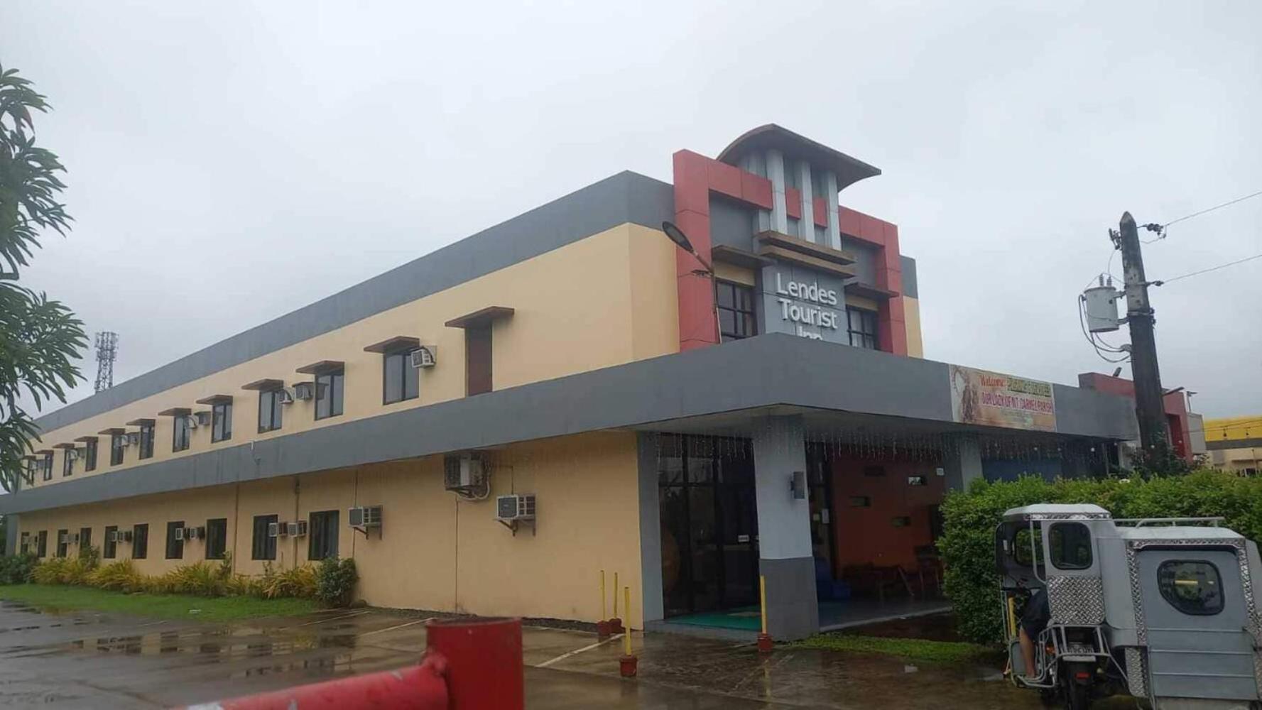 Oyo 1037 Lendes Tourist Inn Main Naga  Exterior foto